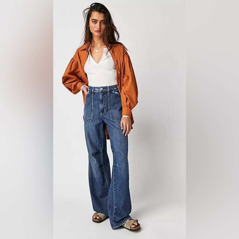 AMO • Amo Wide Leg Denim Jeans • Severine Cargo • Color: Lovely • Like New!